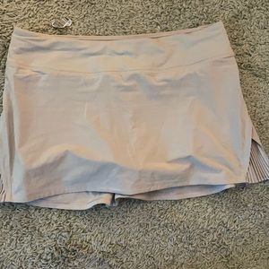 Lulu lemon skort